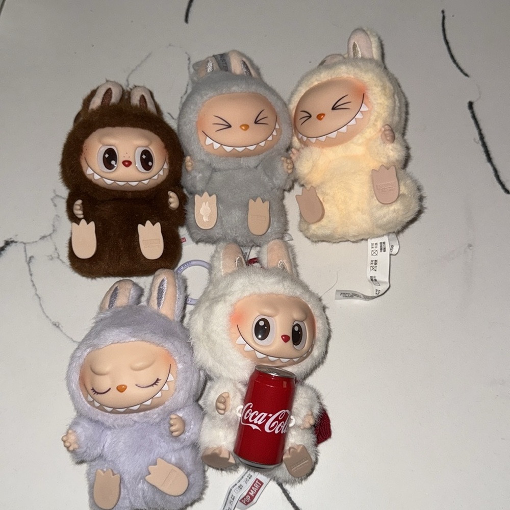 LABUBU BUNDLE - Picture 6 of 16